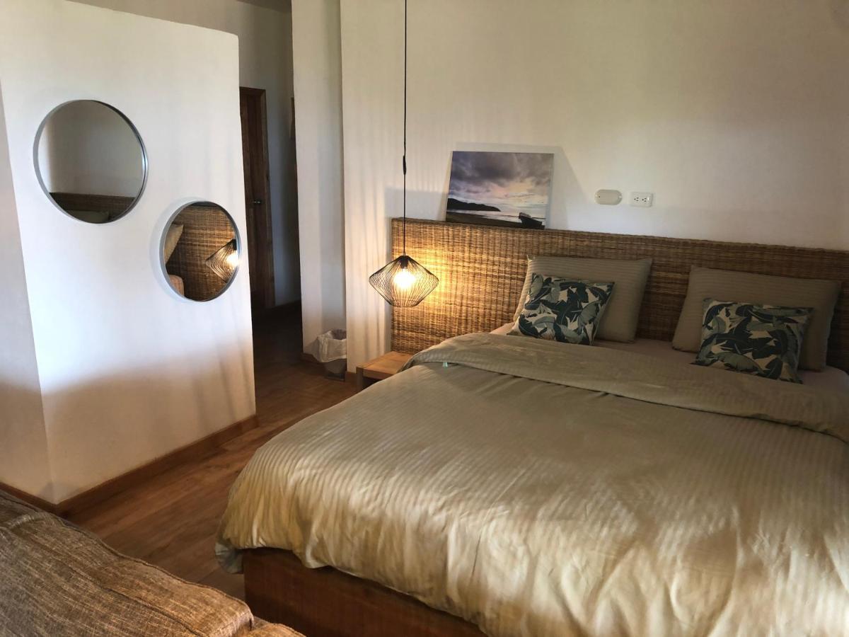 Nautilus Lodge Puerto López Buitenkant foto