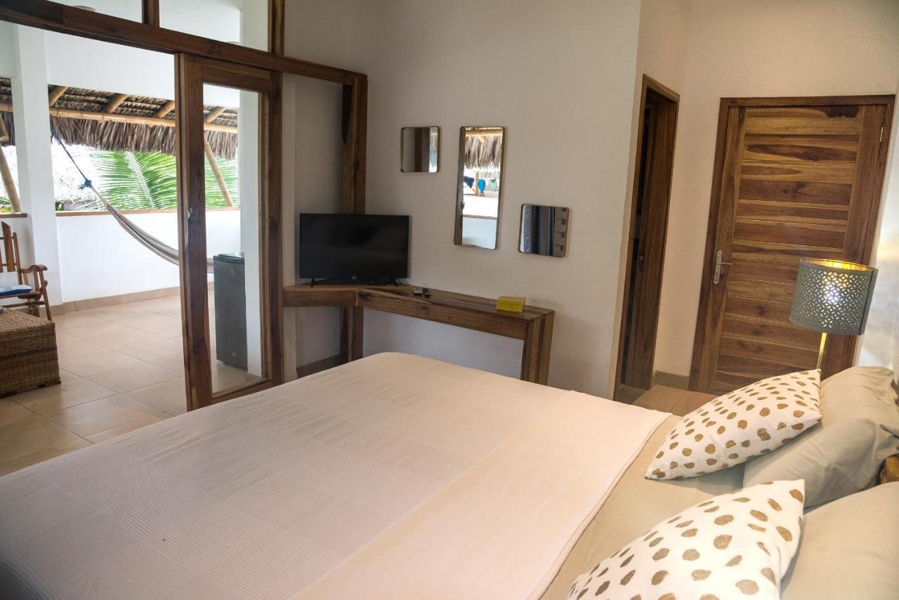 Nautilus Lodge Puerto López Buitenkant foto