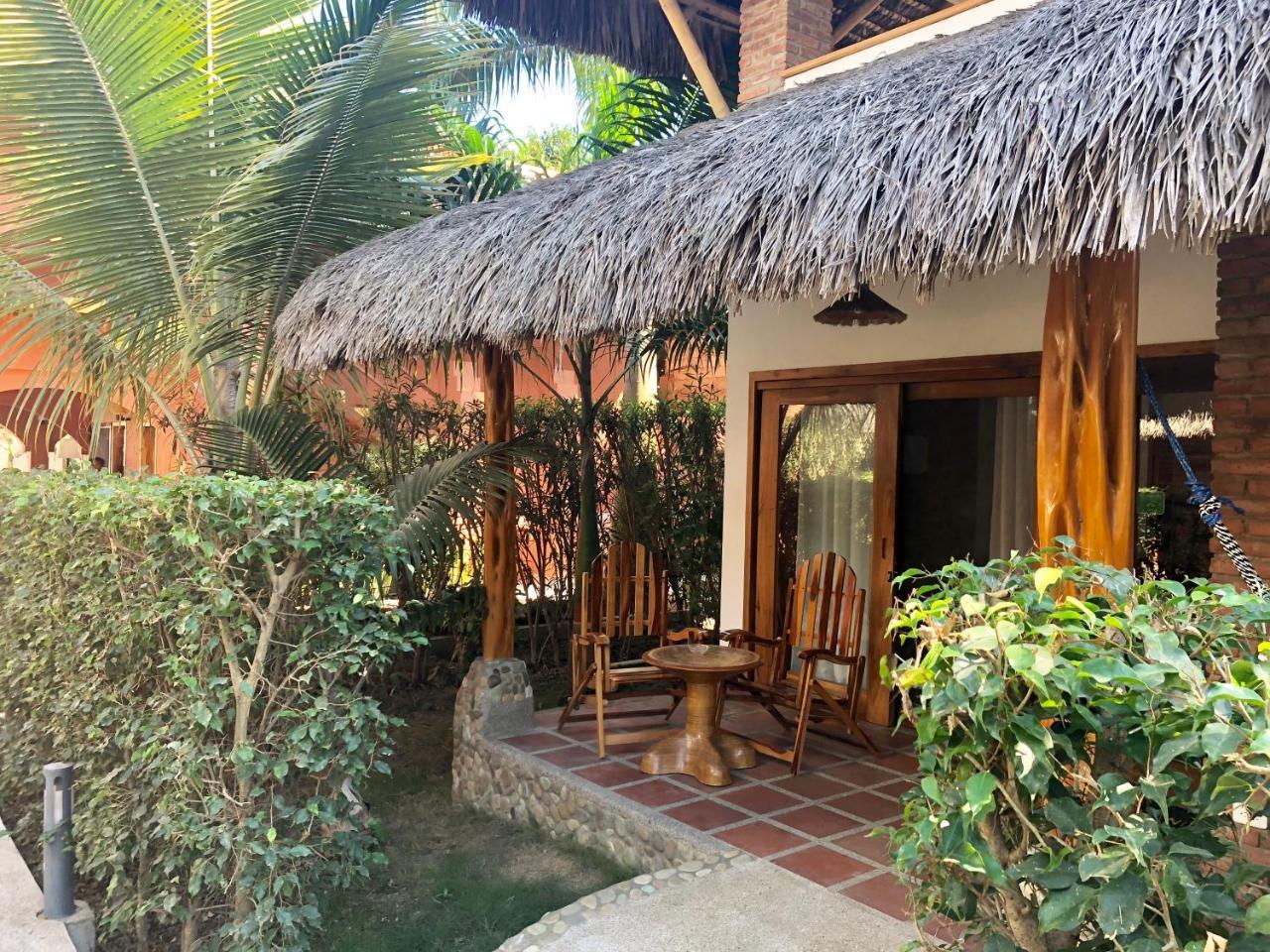 Nautilus Lodge Puerto López Buitenkant foto